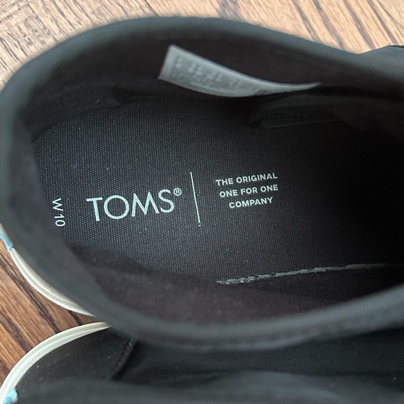 Toms Black Lug Hightops Canvas Lace Up Comfort Women's Sneakers Boots. Size 10W - Picture 3 of 9